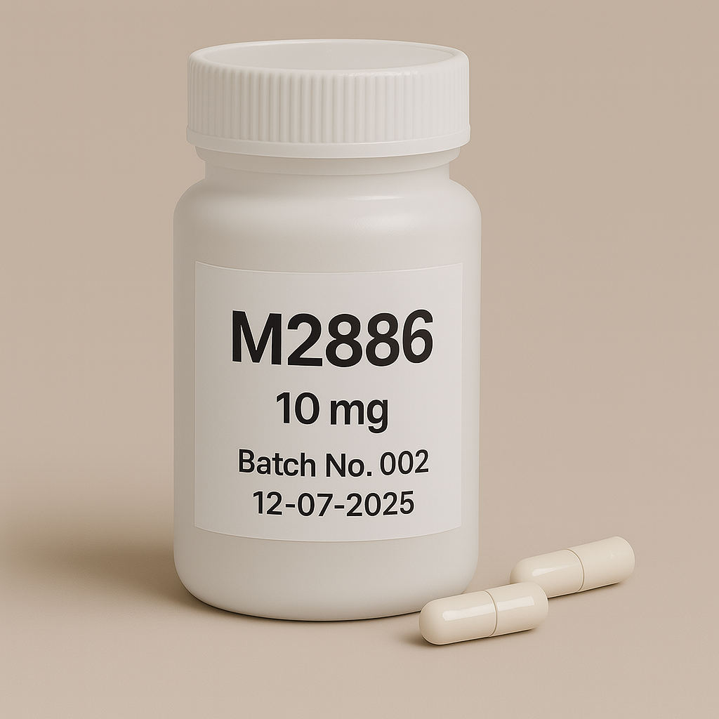 White plastic pill bottle labeled 'M2886 10mg, Batch No.002, 12-07-2025' with two white capsules on a beige background – pharmaceutical supplement packaging for muscle research or peptide therapy